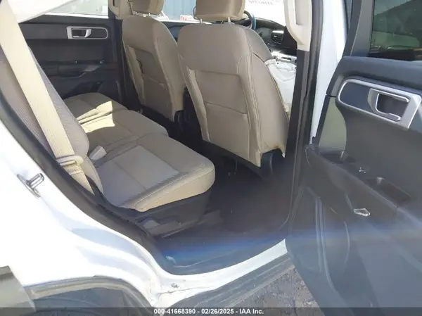 1FMSK7BH4RGA25692 2024 FORD EXPLORER - Image 8