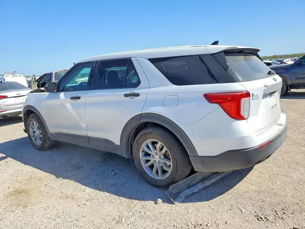 1FMSK7BH5MGA81889 2021 FORD EXPLORER - Image 2