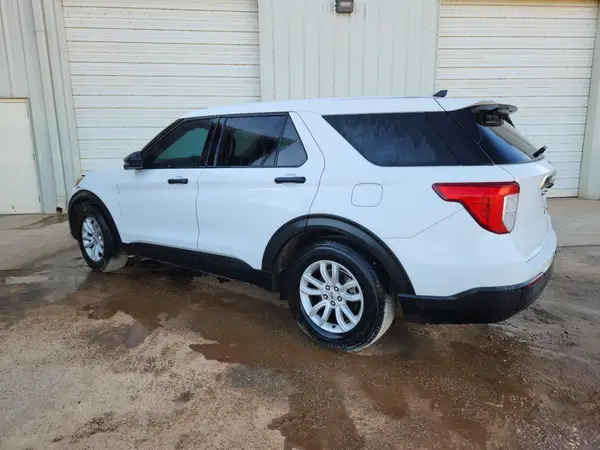 1FMSK7BH8MGA81465 2021 FORD EXPLORER - Image 2