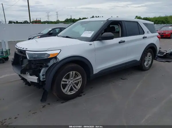 1FMSK7BH8NGB30181 2022 FORD EXPLORER - Image 2