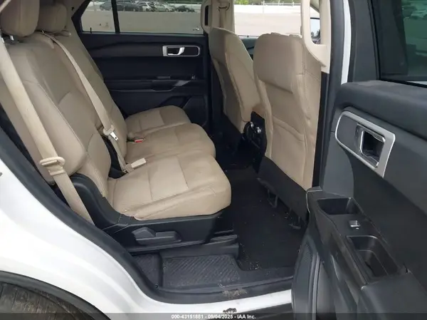 1FMSK7BH8NGB30181 2022 FORD EXPLORER - Image 8