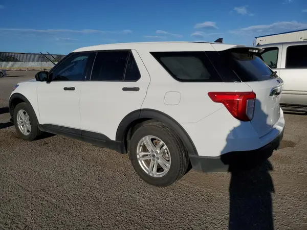 1FMSK7BH8PGA32982 2023 FORD EXPLORER - Image 2