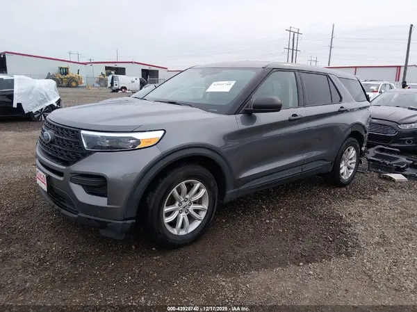 1FMSK7BHXMGB57588 2021 FORD EXPLORER - Image 2