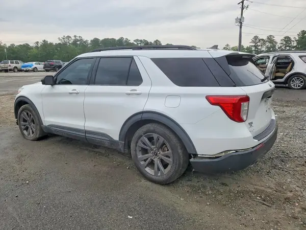 1FMSK7DH0MGA11665 2021 FORD EXPLORER - Image 2