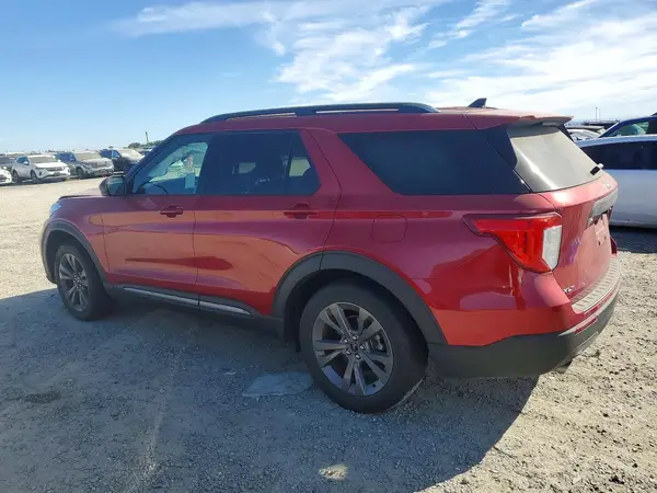 1FMSK7DH0MGA24352 2021 FORD EXPLORER - Image 2