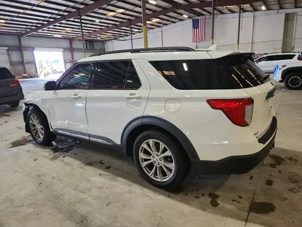 1FMSK7DH0MGA27879 2021 FORD EXPLORER - Image 2