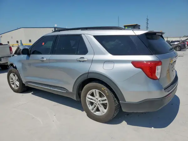 1FMSK7DH0MGA61384 2021 FORD EXPLORER - Image 2