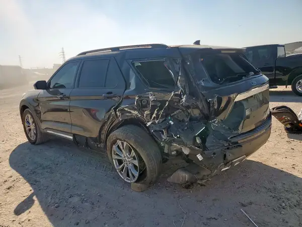 1FMSK7DH0MGA81490 2021 FORD EXPLORER - Image 2