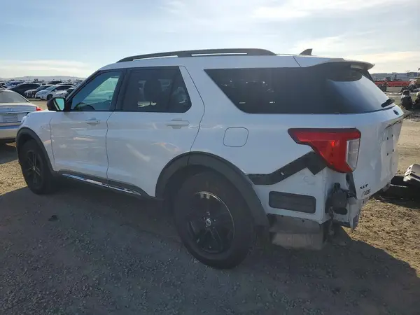 1FMSK7DH0MGA87550 2021 FORD EXPLORER - Image 2