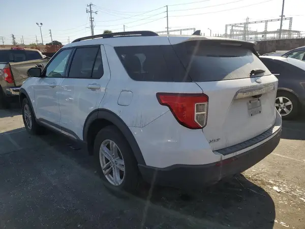 1FMSK7DH0MGB17324 2021 FORD EXPLORER - Image 2