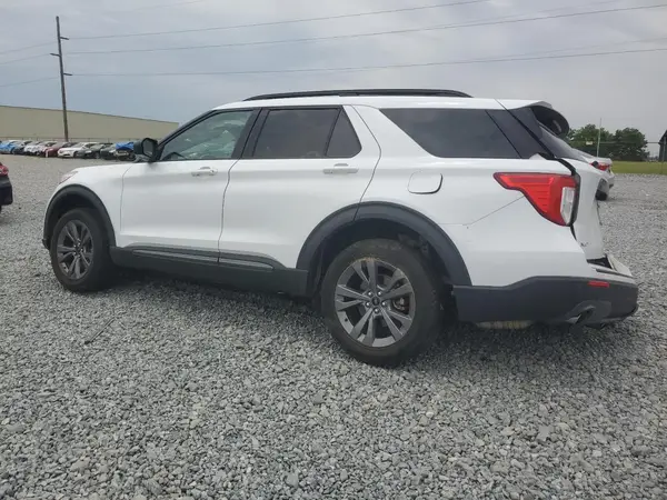 1FMSK7DH0MGB28128 2021 FORD EXPLORER - Image 2