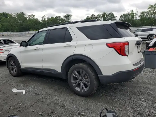 1FMSK7DH0MGB28355 2021 FORD EXPLORER - Image 2