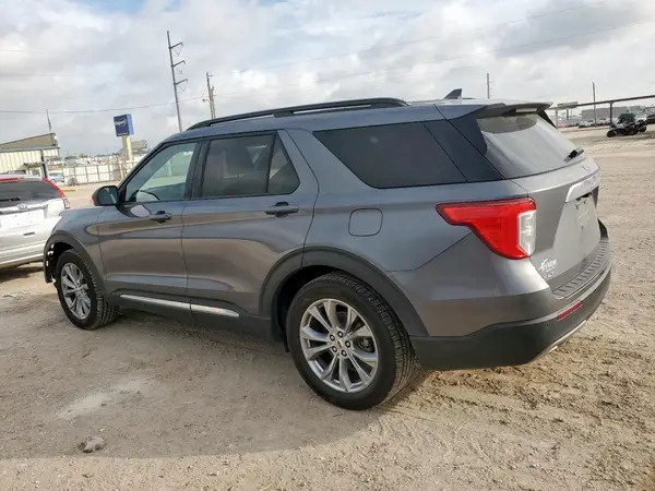 1FMSK7DH0MGC17827 2021 FORD EXPLORER - Image 2