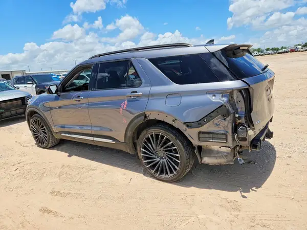 1FMSK7DH0NGA14390 2022 FORD EXPLORER - Image 2