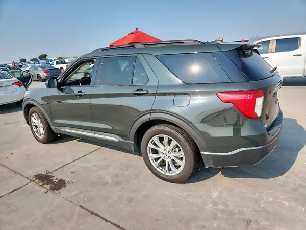 1FMSK7DH0NGA15796 2022 FORD EXPLORER - Image 2