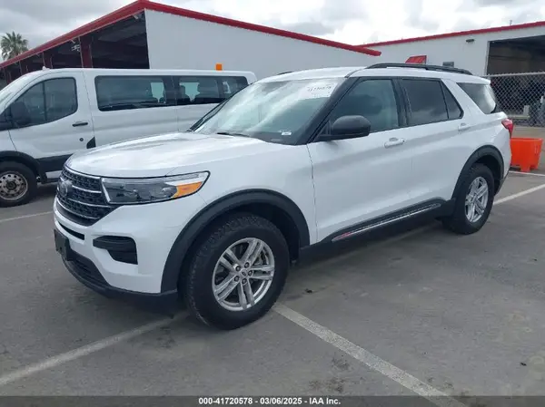 1FMSK7DH0NGA50208 2022 FORD EXPLORER - Image 2