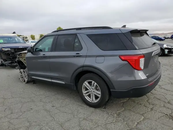 1FMSK7DH0NGA66831 2022 FORD EXPLORER - Image 2