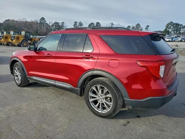 1FMSK7DH0NGA76680 2022 FORD EXPLORER - Image 2