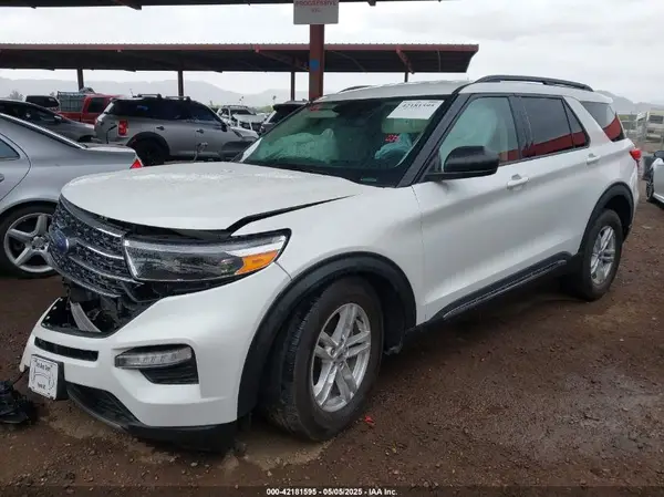 1FMSK7DH0NGB25926 2022 FORD EXPLORER - Image 2