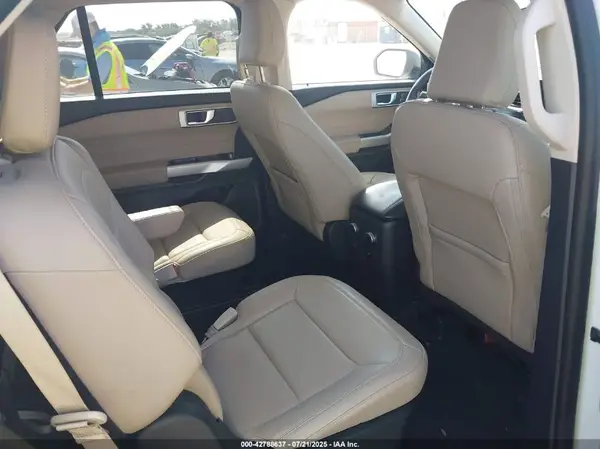 1FMSK7DH0NGB41110 2022 FORD EXPLORER - Image 8