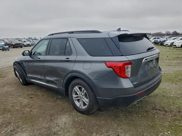 1FMSK7DH0NGB63494 2022 FORD EXPLORER - Image 2