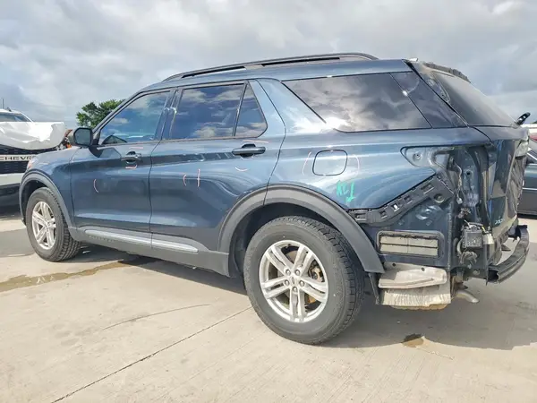 1FMSK7DH0NGB70459 2022 FORD EXPLORER - Image 2