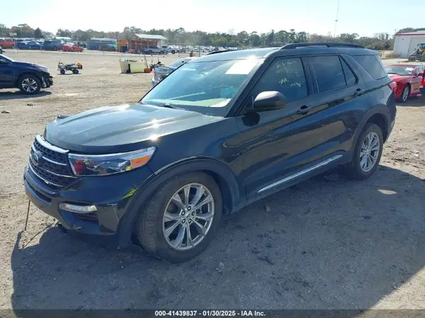 1FMSK7DH0PGA99105 2023 FORD EXPLORER - Image 2