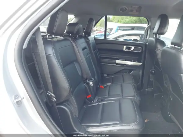 1FMSK7DH0PGB17182 2023 FORD EXPLORER - Image 8