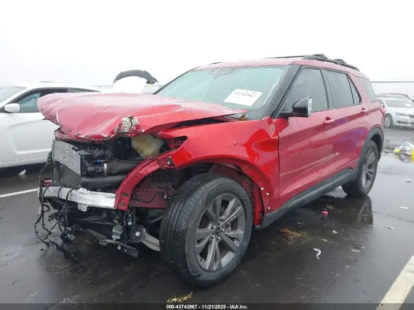 1FMSK7DH0PGB49713 2023 FORD EXPLORER - Image 2