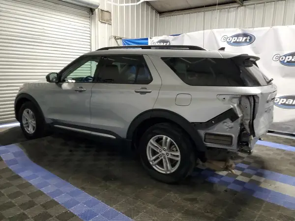 1FMSK7DH0PGB70397 2023 FORD EXPLORER - Image 2