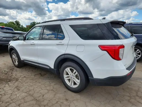 1FMSK7DH0PGC02815 2023 FORD EXPLORER - Image 2