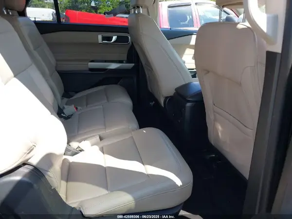1FMSK7DH0RGA03136 2024 FORD EXPLORER - Image 8