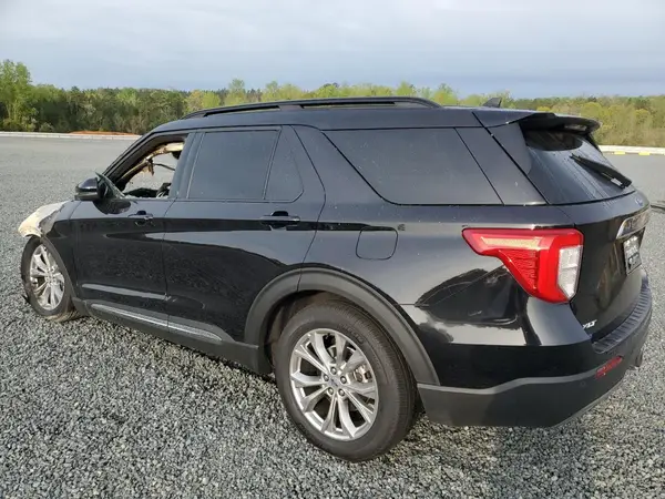 1FMSK7DH0RGA18395 2024 FORD EXPLORER - Image 2