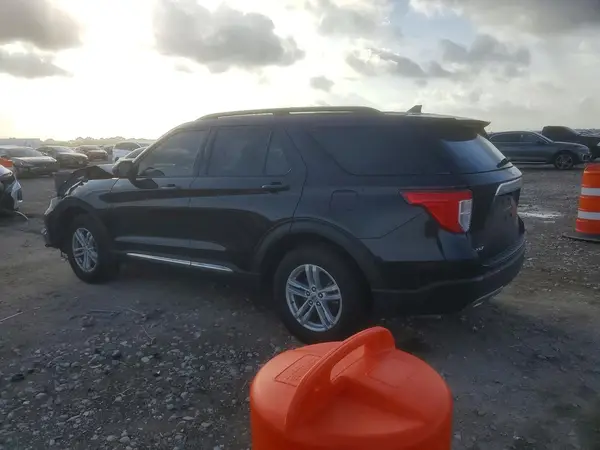 1FMSK7DH0RGA28814 2024 FORD EXPLORER - Image 2