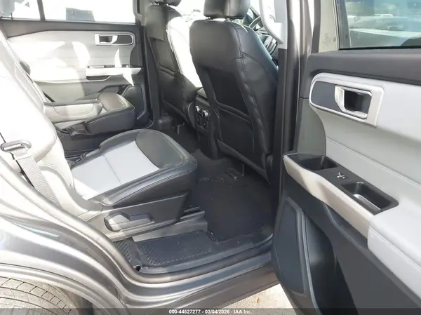 1FMSK7DH0RGA80184 2024 FORD EXPLORER - Image 8