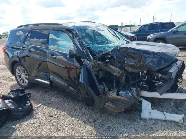 1FMSK7DH0RGA83585 2024 FORD EXPLORER - Image 1