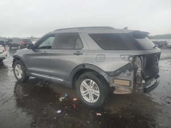 1FMSK7DH1MGA06023 2021 FORD EXPLORER - Image 2