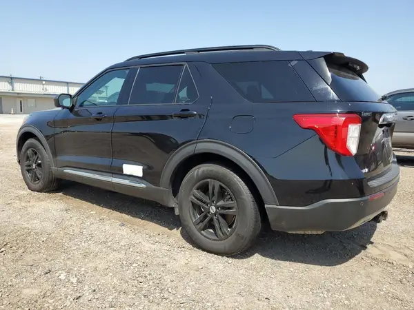 1FMSK7DH1MGA30158 2021 FORD EXPLORER - Image 2