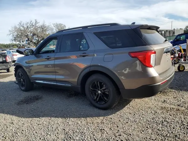 1FMSK7DH1MGB00001 2021 FORD EXPLORER - Image 2