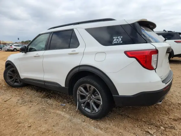 1FMSK7DH1MGB11399 2021 FORD EXPLORER - Image 2