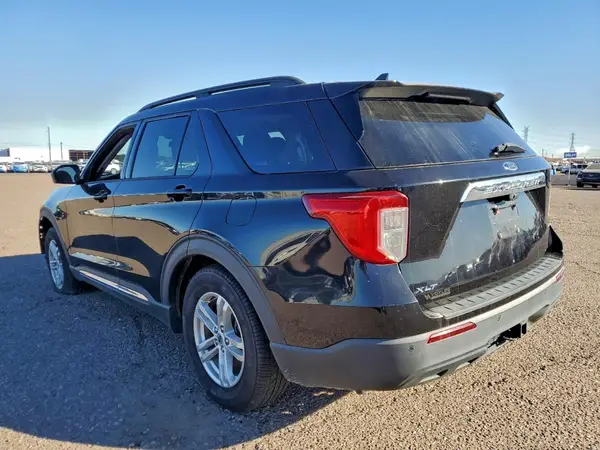 1FMSK7DH1MGB39574 2021 FORD EXPLORER - Image 2