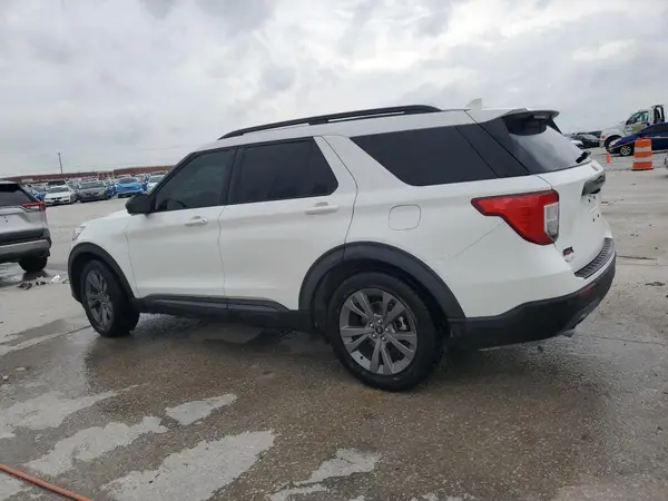 1FMSK7DH1MGB79010 2021 FORD EXPLORER - Image 2