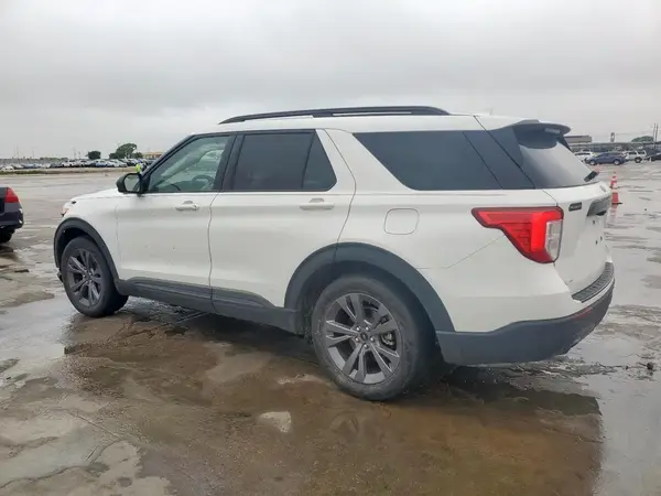 1FMSK7DH1MGC04598 2021 FORD EXPLORER - Image 2