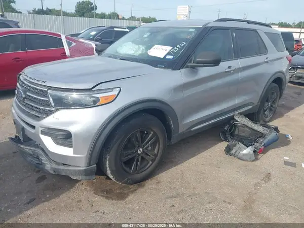 1FMSK7DH1NGA13510 2022 FORD EXPLORER - Image 2