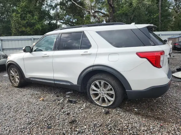 1FMSK7DH1NGA62626 2022 FORD EXPLORER - Image 2