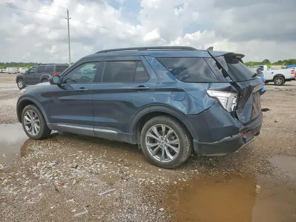 1FMSK7DH1NGA81130 2022 FORD EXPLORER - Image 2