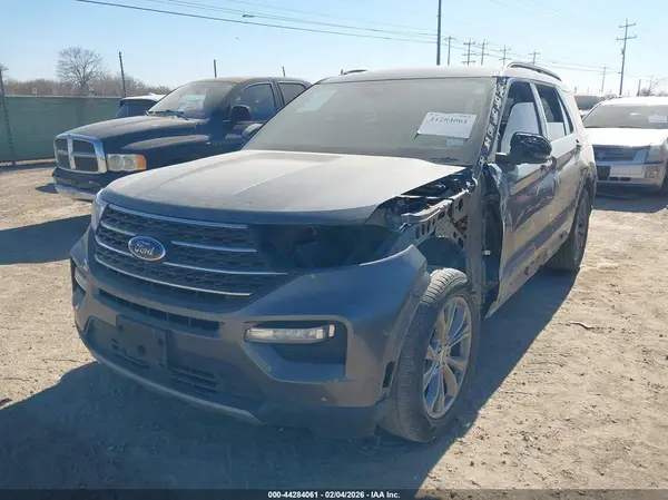 1FMSK7DH1NGC01900 2022 FORD EXPLORER - Image 2