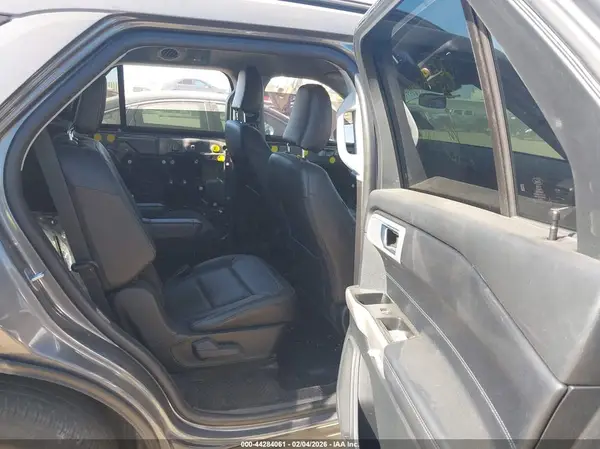 1FMSK7DH1NGC01900 2022 FORD EXPLORER - Image 8