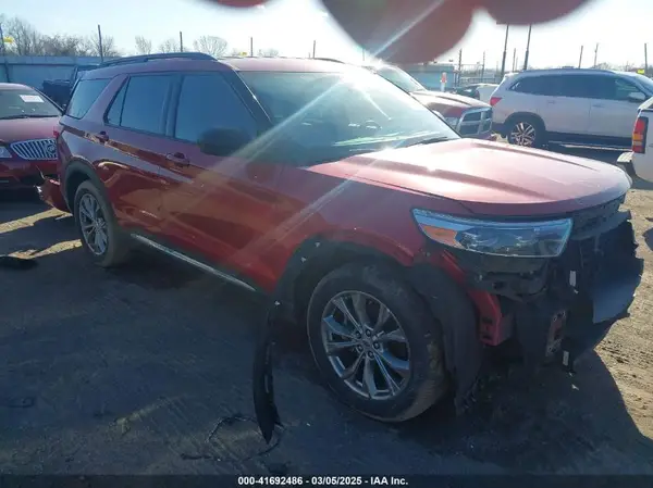1FMSK7DH1NGC11567 2022 FORD EXPLORER - Image 1