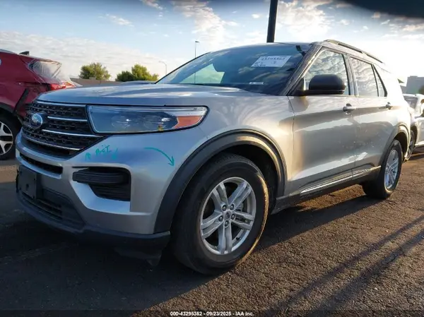 1FMSK7DH1NGC48442 2022 FORD EXPLORER - Image 2